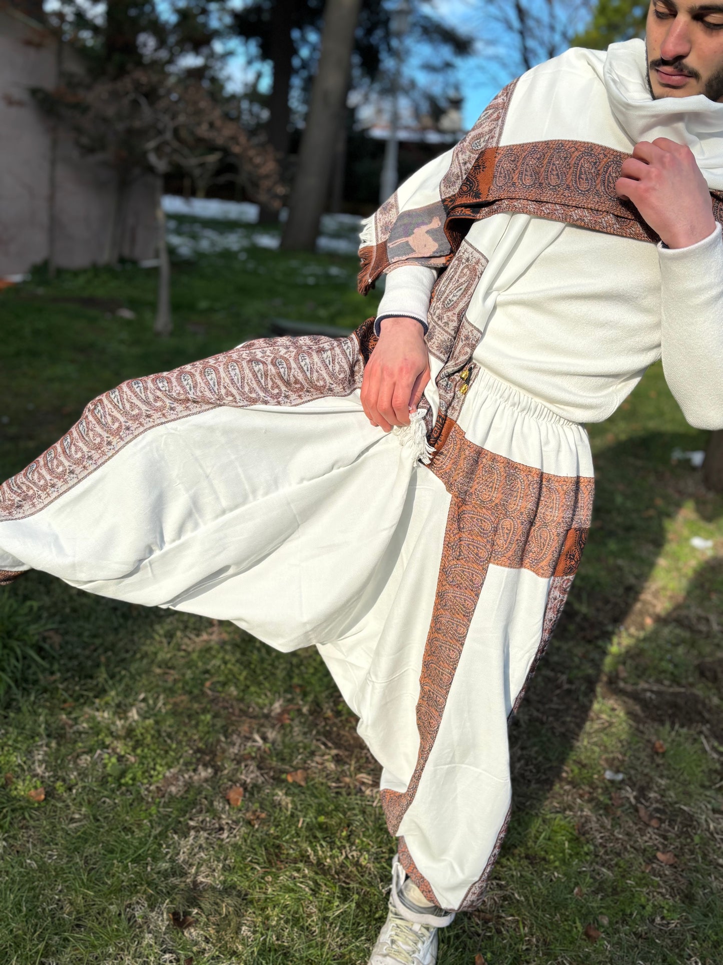 white dessert shalvar